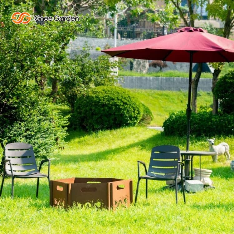 Moderna vanjska čelična jama za požar