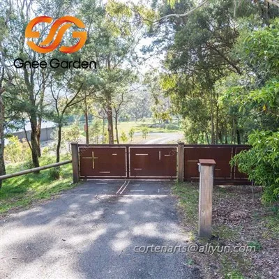 Dvorišna metalna vrata od čelika Corten